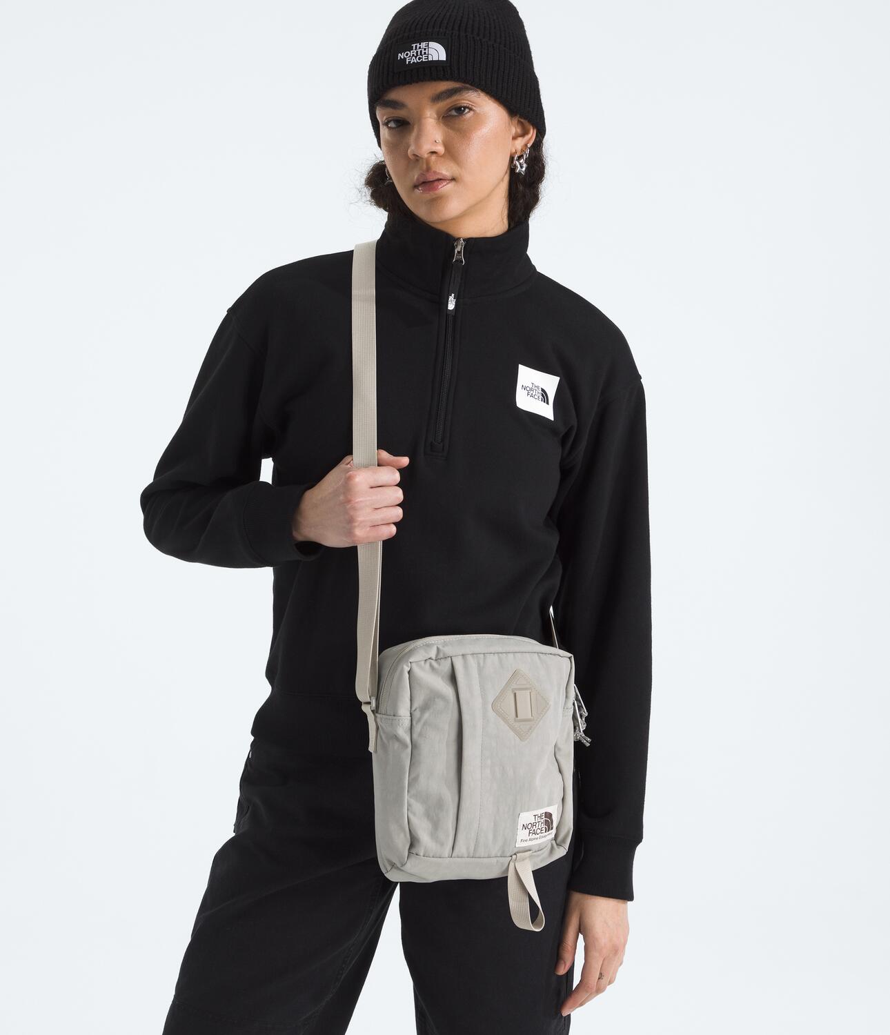 Bolso Berkeley Crossbody Gris Unisex The North Face - imagen 2