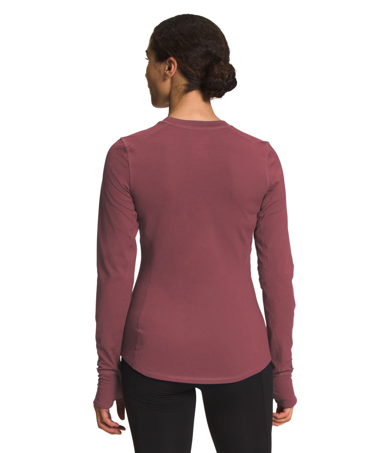 Buzo Winter Warm Essential Crew Vinotinto Mujer The North Face - imagen 1