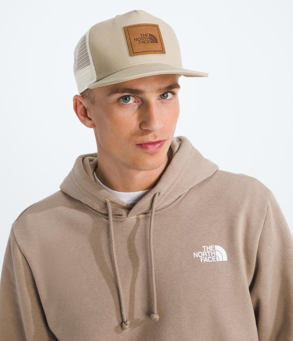 Gorra Half Dome Trucker Beige Unisex The North Face