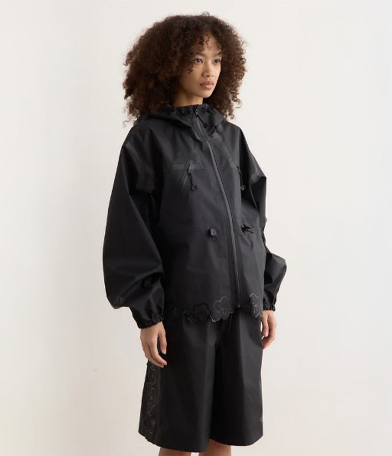 Chaqueta Impermeable Tnf X Cb Short Mountain Jacket Negro Mujer The North Face - imagen 2