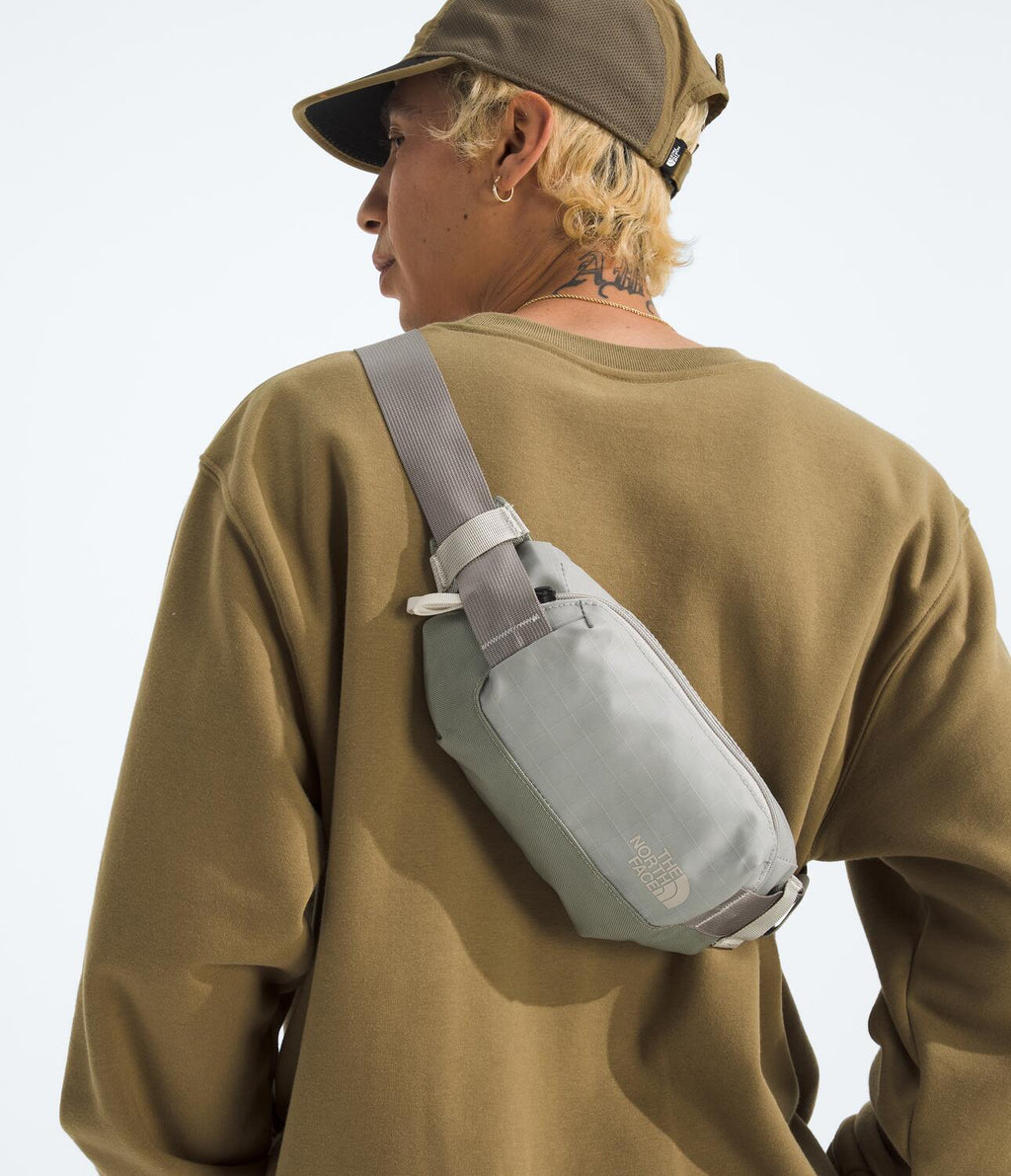 Riñonera Base Camp Voyager Lumbar Gris Unisex The North Face