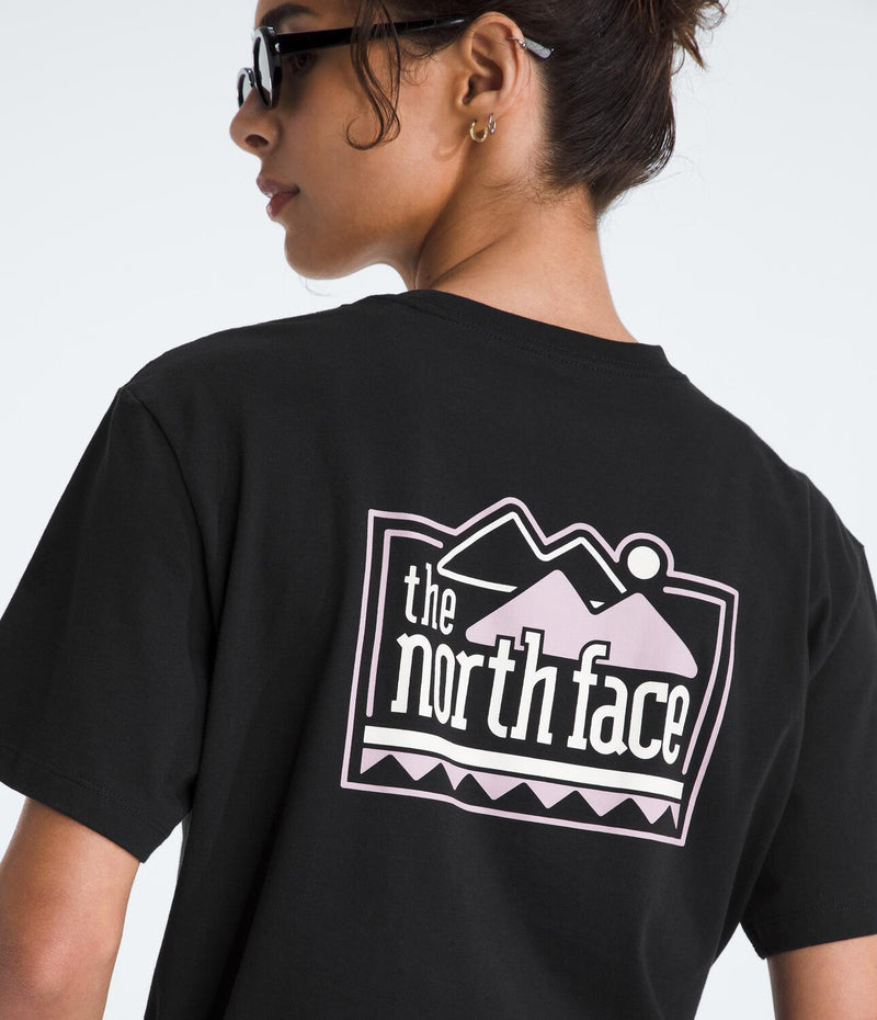 Camiseta Evolution Explore Pin Short Sleeve Tee Graphic Negra Mujer The North Face