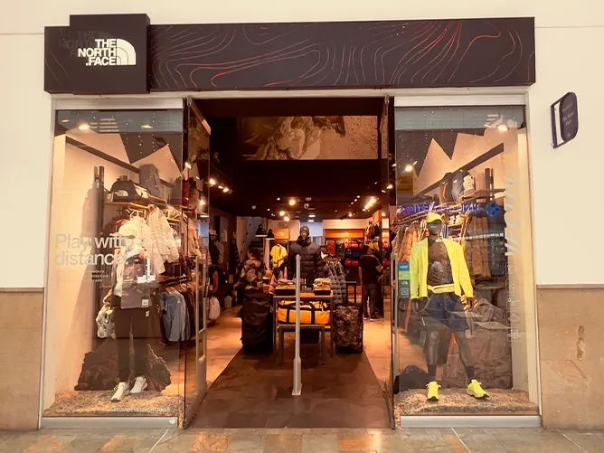 THE NORTH FACE C. C. TESORO