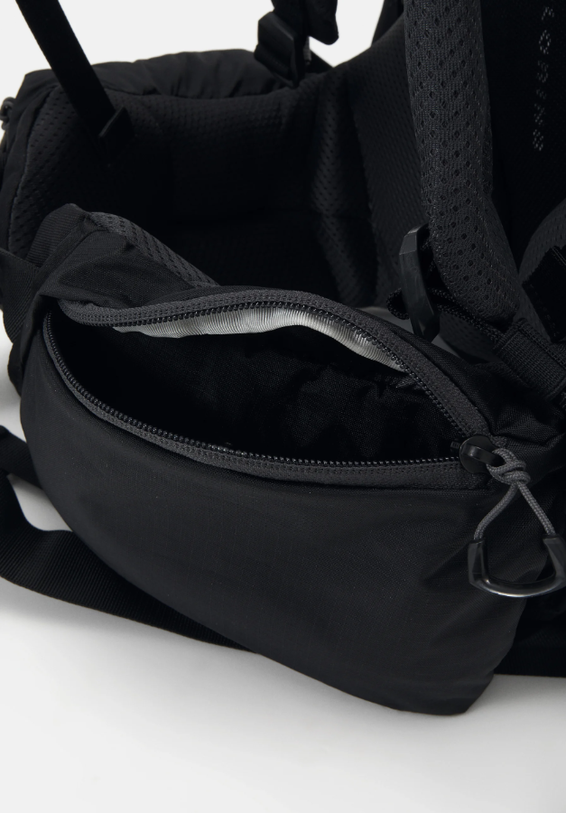 Morral Montañismo Terra 65l Negro y gris The North Face